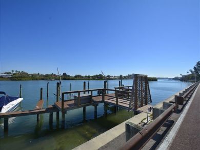 DIRECT GULF VIEWS INDIAN SHORES 2 BEDROOM CONDO